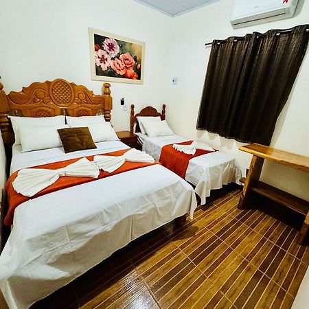 Casa Flor Do Ipe Homes Nobres Exterior foto